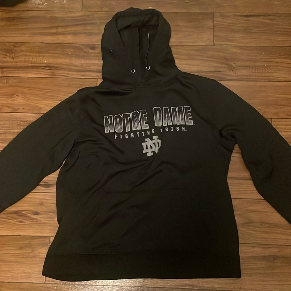 Hoodie Notre Dame, black color , good condition
